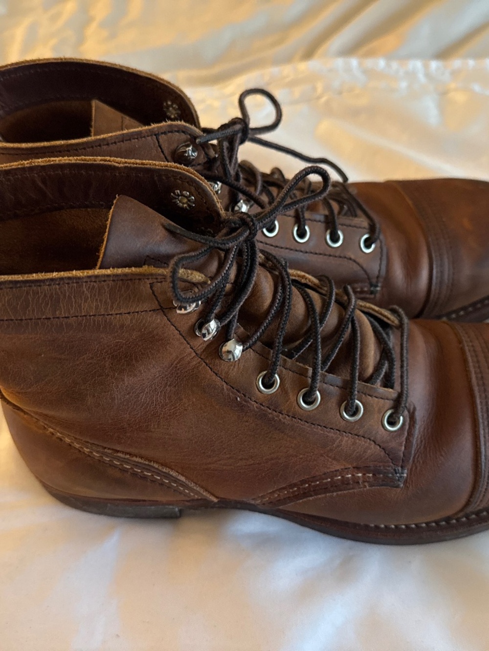 Men’s Redwing Iron Ranger Boot - Picture 2 of 3